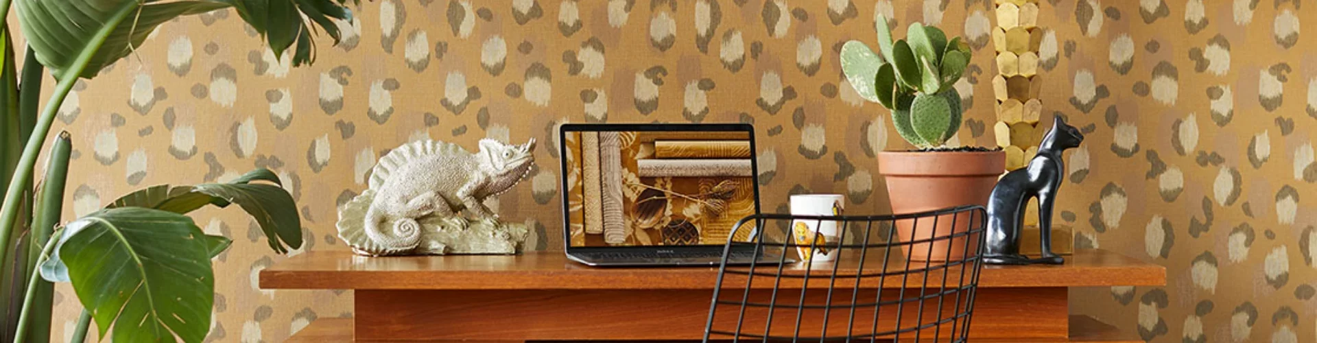 1021-Vinyl-header.webp